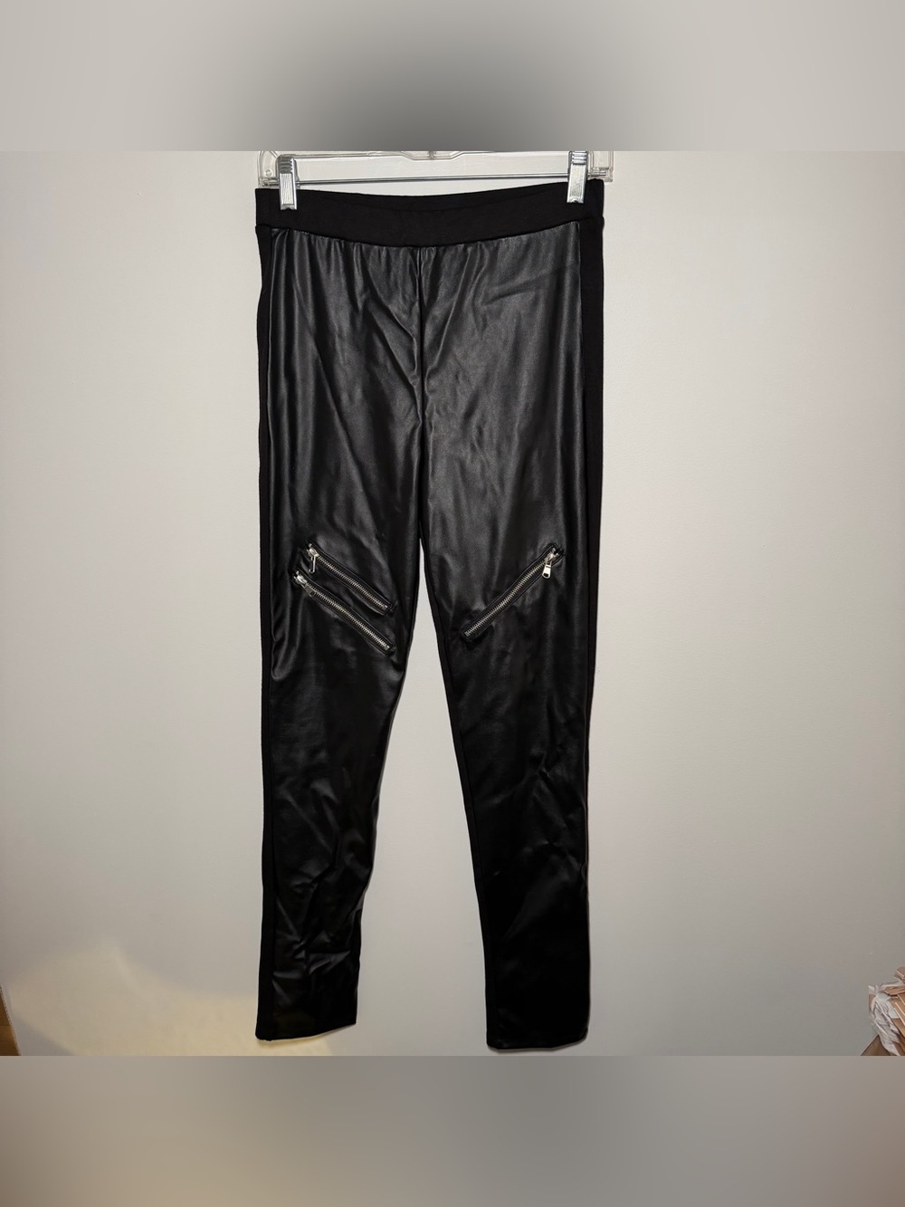 Forever 21 Faux Leather Pants Size L